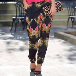 Floral Print Tie-Waist Pants